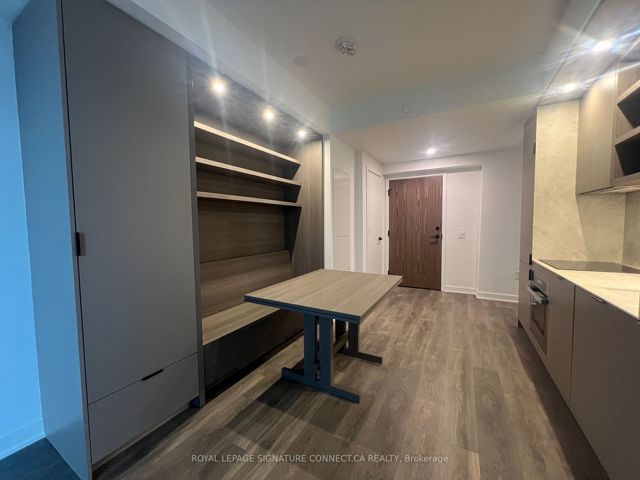 2807 - 55 Charles St E