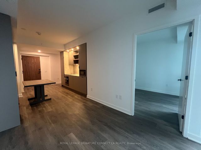 2807 - 55 Charles St E