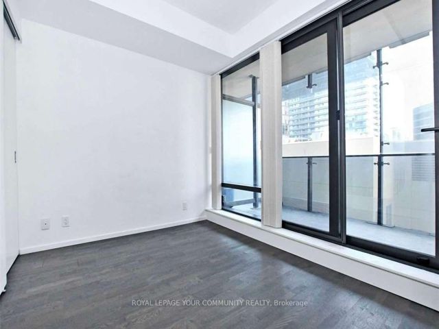 1707 - 5 St Joseph St