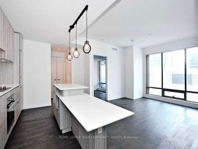 1707 - 5 St Joseph St