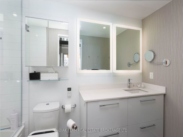 414 - 835 St Clair Ave W