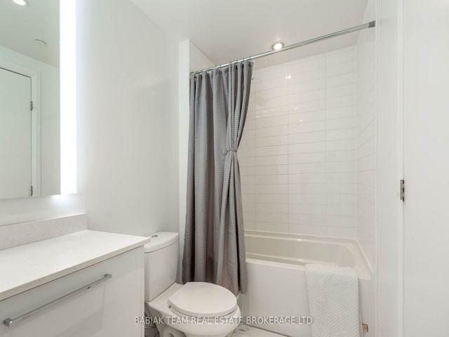 414 - 835 St Clair Ave W