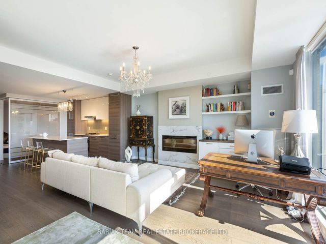 414 - 835 St Clair Ave W