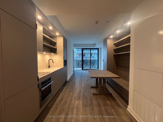 4006 - 55 Charles St E