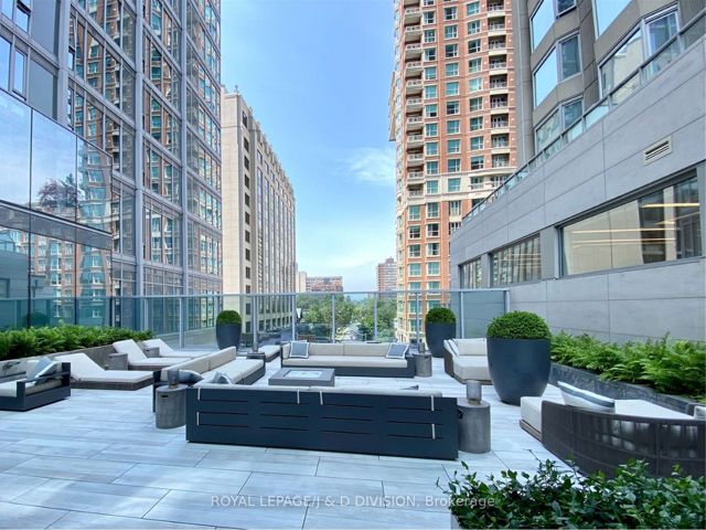1206 - 188 Cumberland St