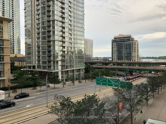 521 - 15 Brunel Crt
