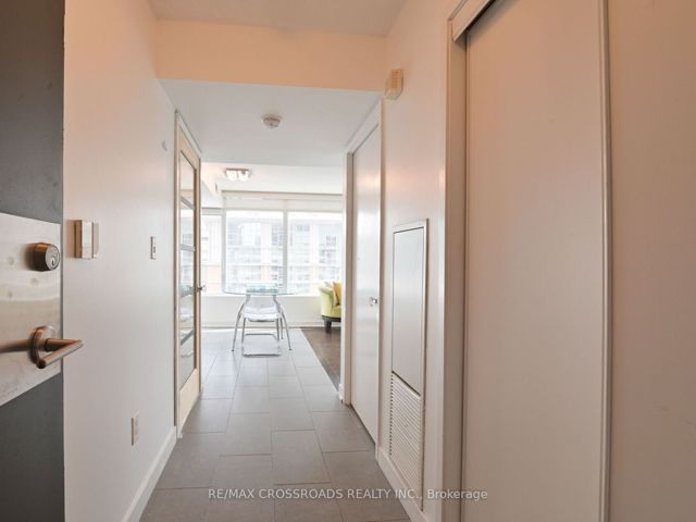 521 - 15 Brunel Crt