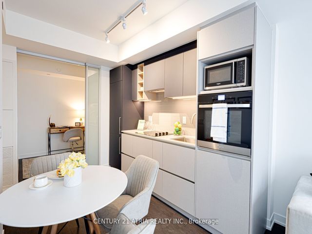 3001 - 319 Jarvis St