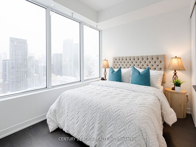 3001 - 319 Jarvis St