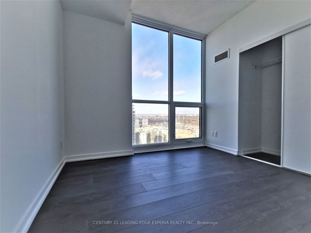 2905 - 32 Forest Manor Rd