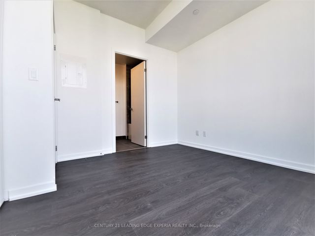 2905 - 32 Forest Manor Rd