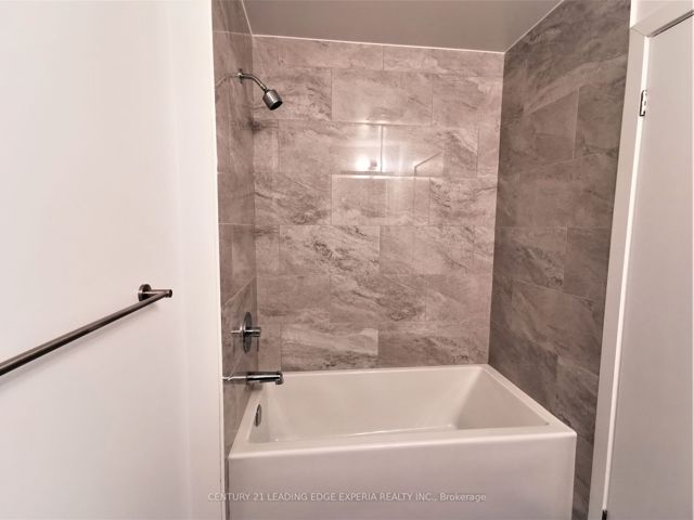 2905 - 32 Forest Manor Rd