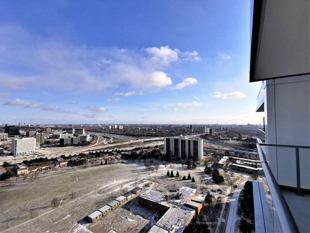 2905 - 32 Forest Manor Rd