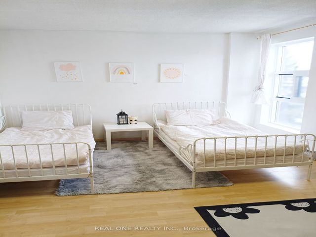 120 - 3740 Don Mills Rd N