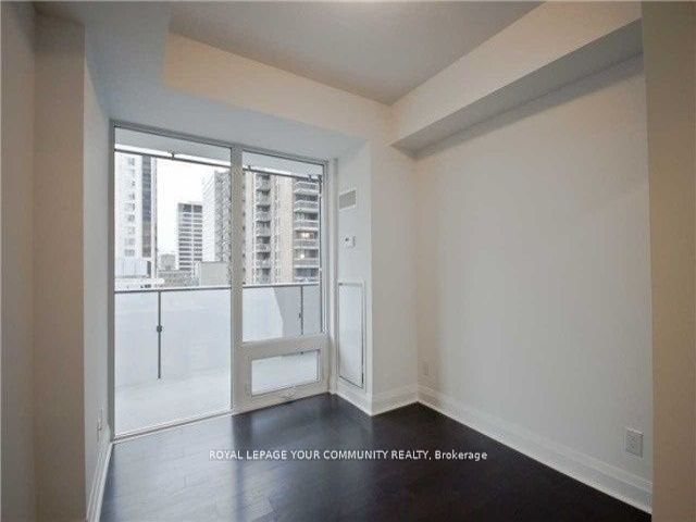 1407 - 65 St Mary St