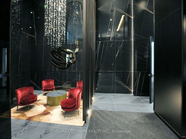 2302 - 11 Yorkville Ave