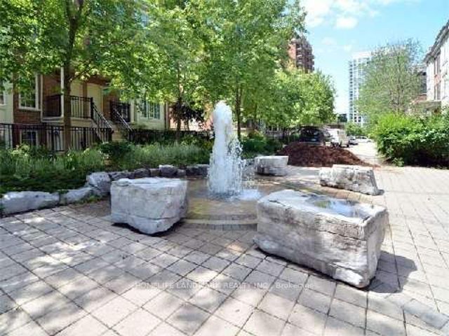 1549 - 5 Everson Dr