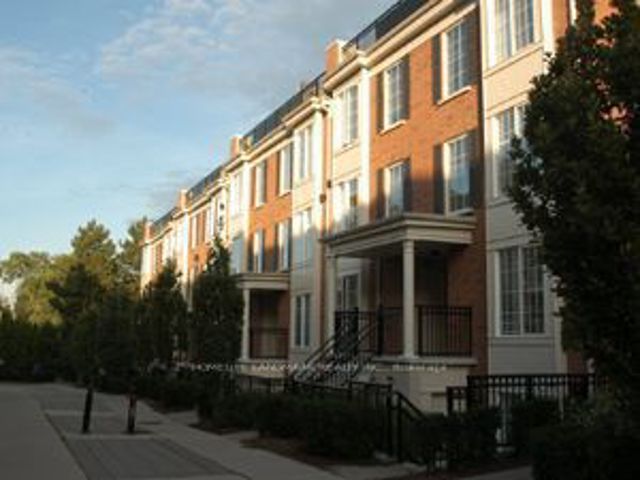 1549 - 5 Everson Dr