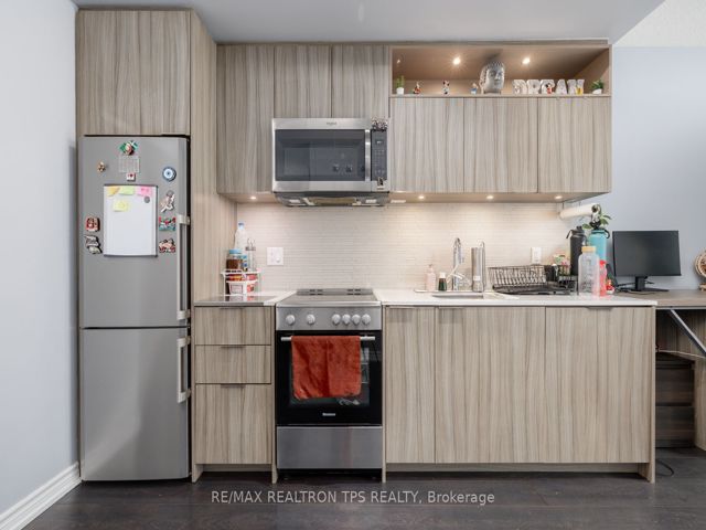 2401 - 50 Forest Manor Rd