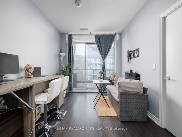 2401 - 50 Forest Manor Rd