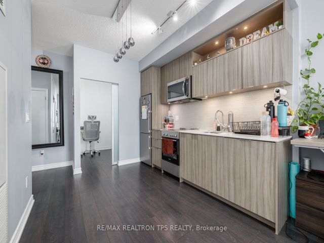 2401 - 50 Forest Manor Rd
