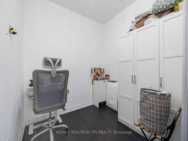 2401 - 50 Forest Manor Rd