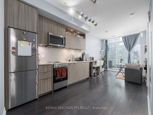 2401 - 50 Forest Manor Rd