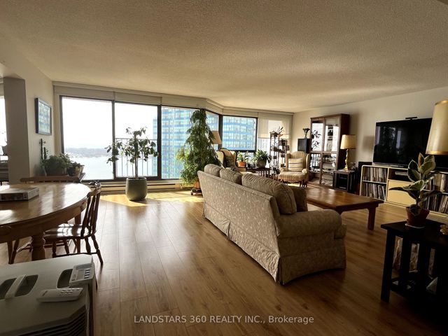 3311 - 55 Harbour Sq