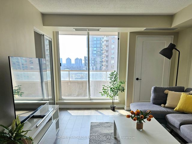 1706 - 35 Empress Ave