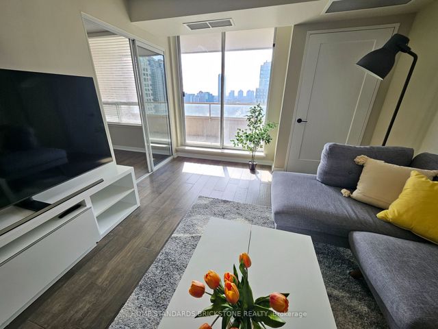 1706 - 35 Empress Ave