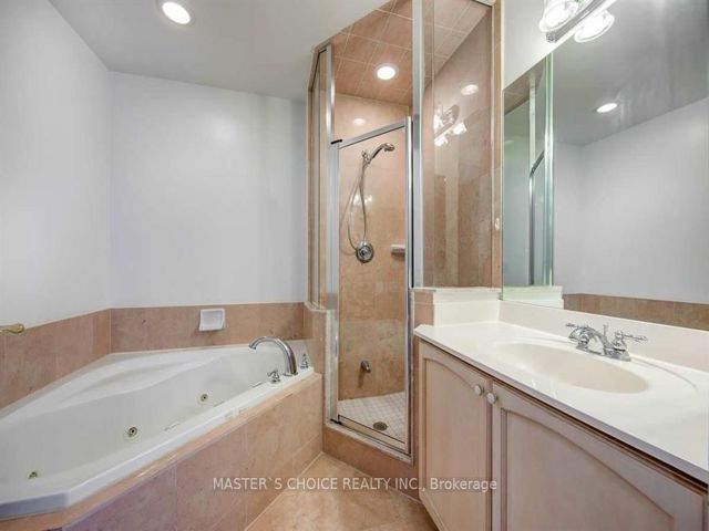 Ph2624 - 15 Northtown Way