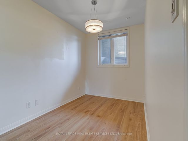 TH31 - 80 Carr St