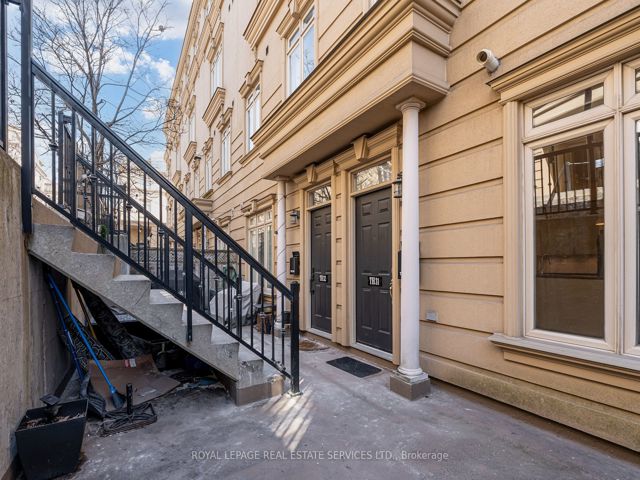 TH31 - 80 Carr St
