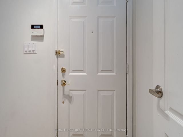 TH31 - 80 Carr St