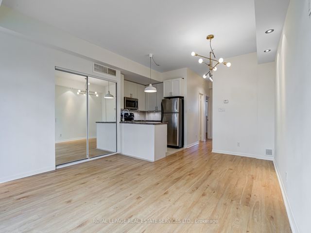 TH31 - 80 Carr St