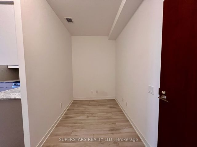 1508 - 120 Varna Dr
