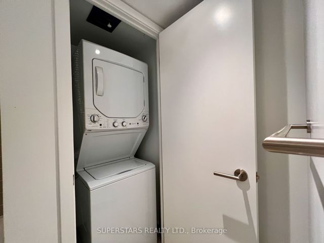 1508 - 120 Varna Dr