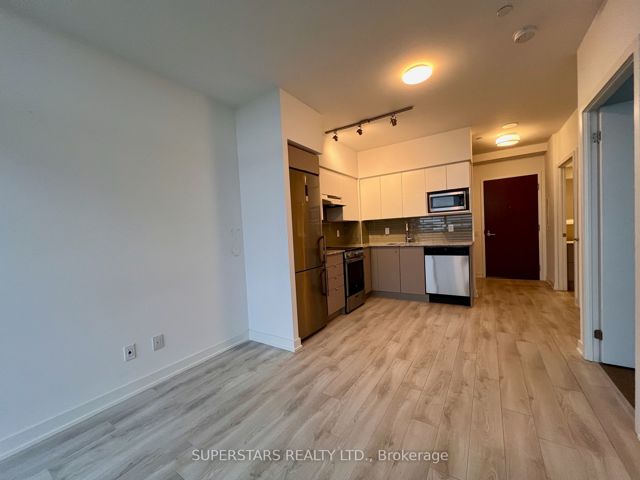 1508 - 120 Varna Dr