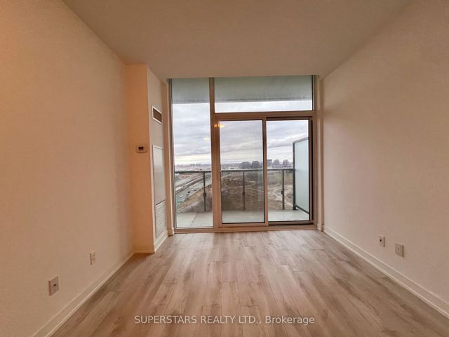 1508 - 120 Varna Dr