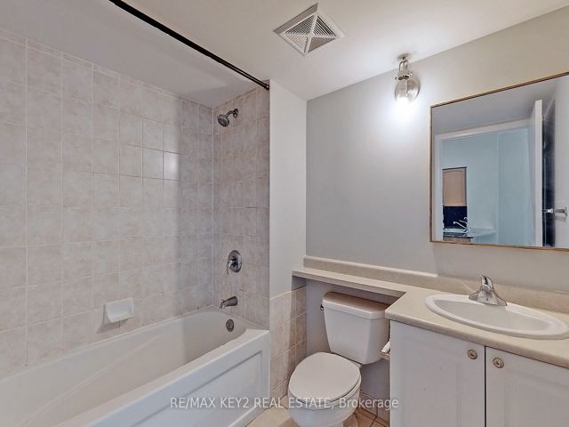 205 - 231 Fort York Blvd