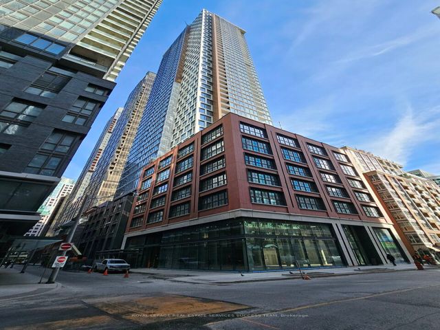 2715 - 55 Mercer St