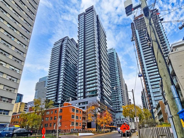 2507 - 117 Broadway Ave