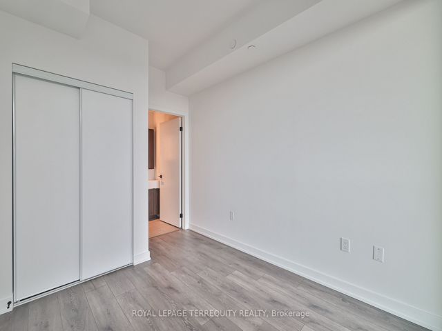 2507 - 117 Broadway Ave