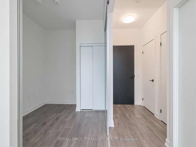 2507 - 117 Broadway Ave
