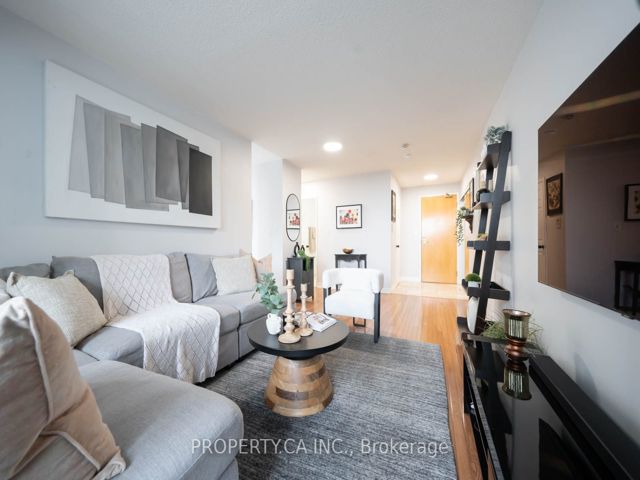 1902 - 43 Eglinton Ave E