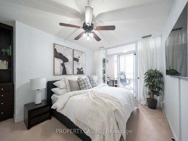 1902 - 43 Eglinton Ave E