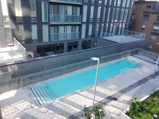 302 - 50 Wellesley St E