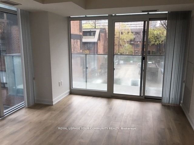 302 - 50 Wellesley St E