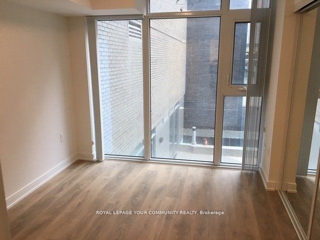 302 - 50 Wellesley St E