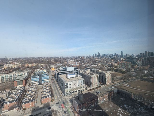 2718 - 19 Western Battery Rd
